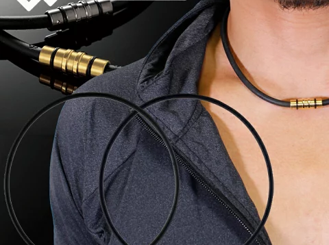 コラントッテ ネックレス クレスト プレミアム　COLANTOTTE 磁気ネックレス CREST